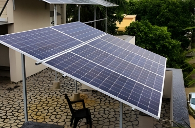 Home rooftop solar installation